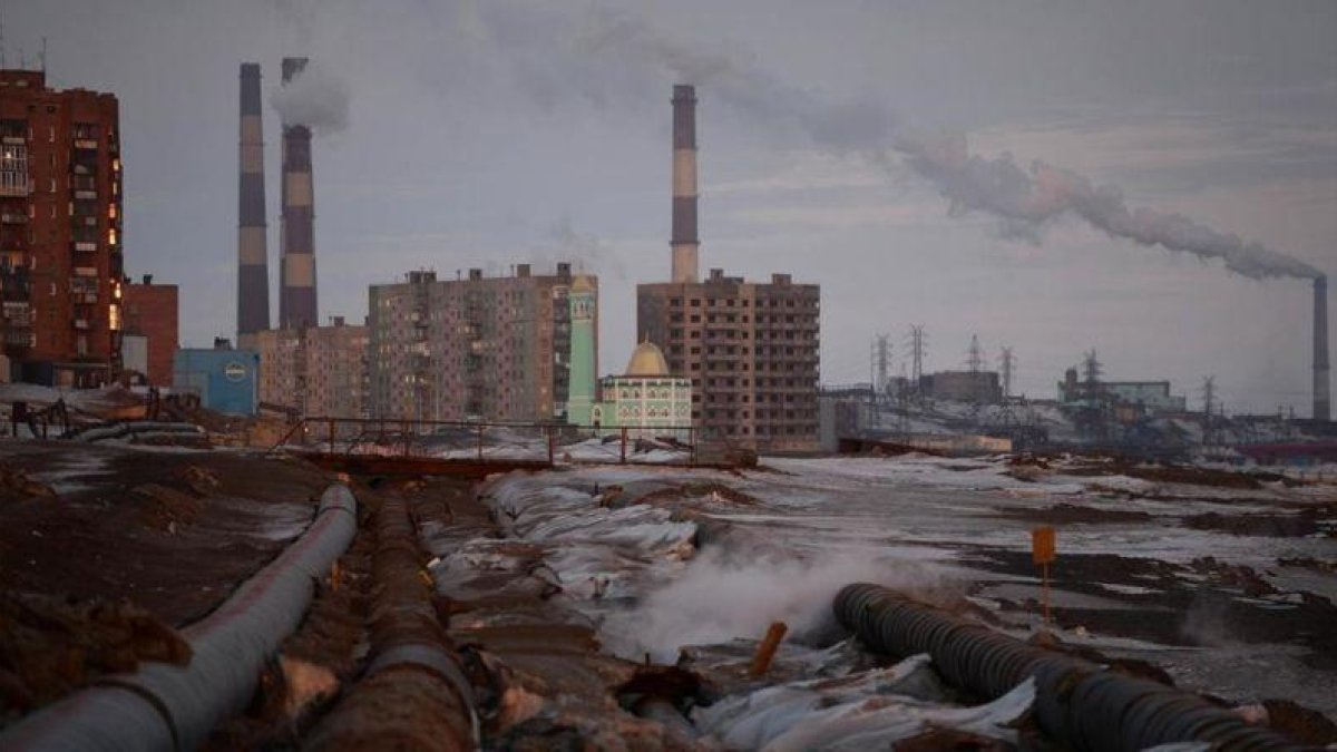 Área industrial en Norilsk.-MAKSIM BLINOV