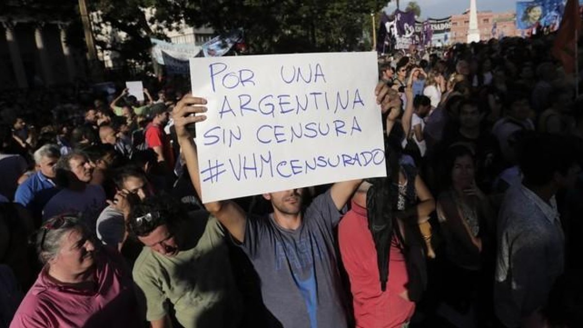 Manifestación en apoyo del periodista Víctor Hugo Morales.-AP / VICTOR R. CAIVANO