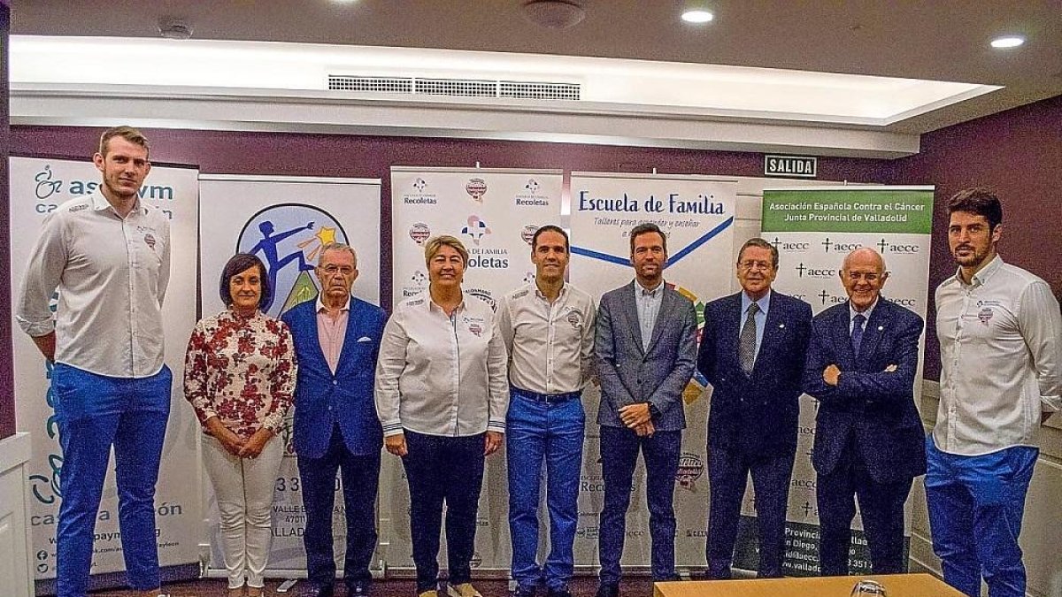 Presentación de la iniciativa del BMAtlético Valladolid, ‘Escuela de Familia Recoletas’ ayer en el Hotel Colón Plaza.-E. M.