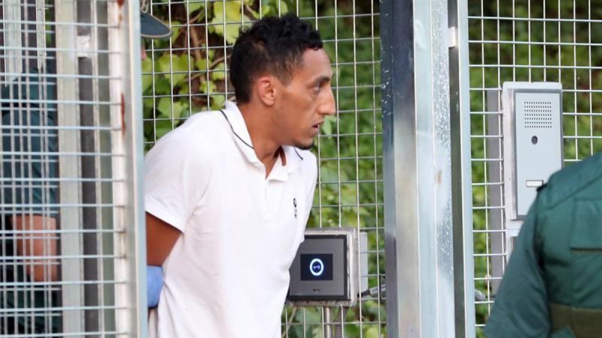 Dris Oukabir, uno de los cuatro detenidos en relación con los atentados yihadistas cometidos el jueves pasado en Barcelona y Cambrils.-EFE