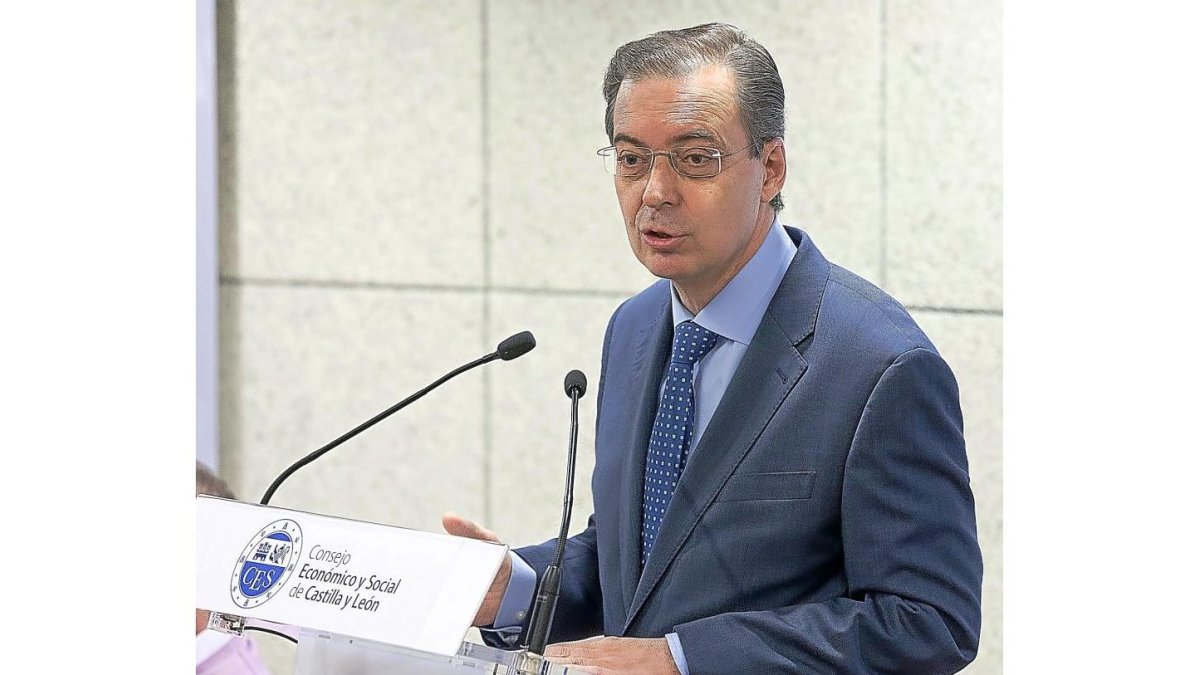 Germán Barrios, en un momento de su intervención en el Club de Prensa.-P. REQUEJO