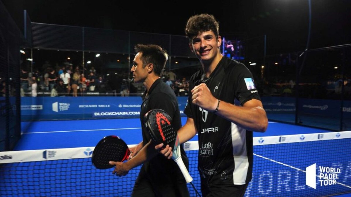 Coello levanta el puño en señal de victoria en Miami. / WPT