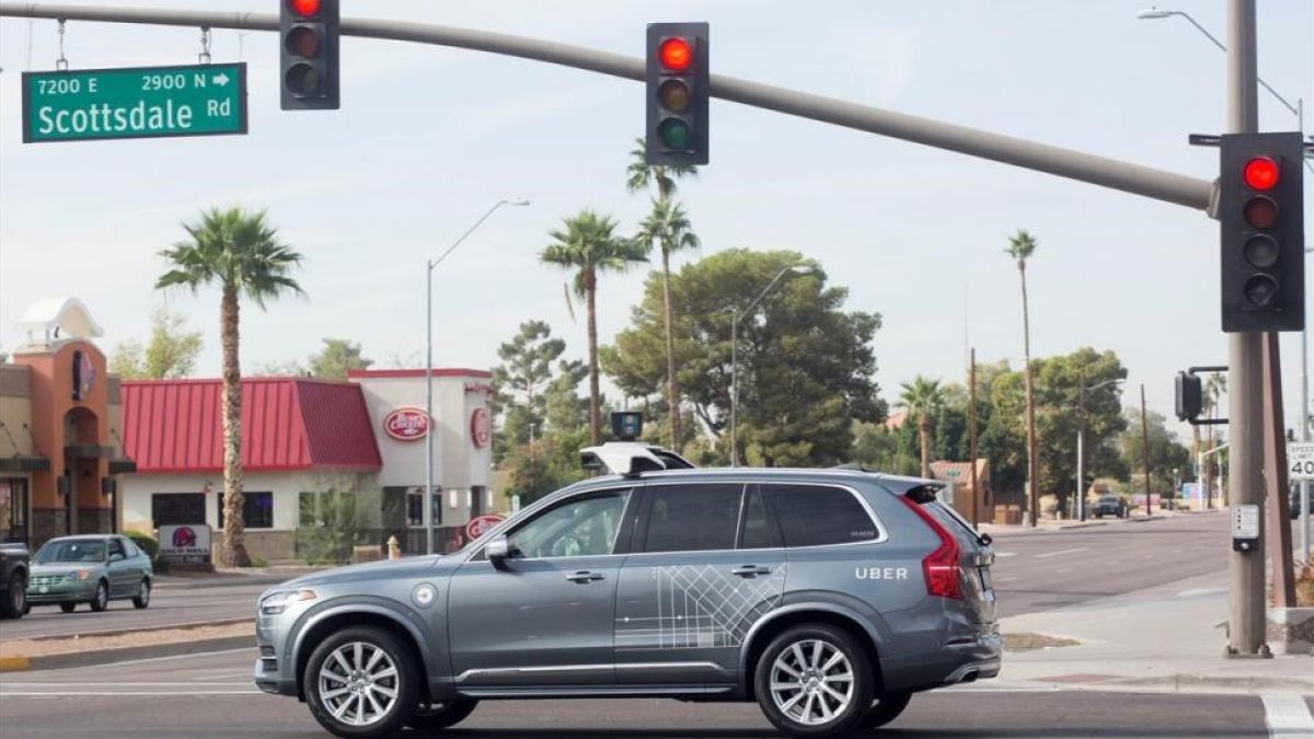 Coche automático de Uber en California-