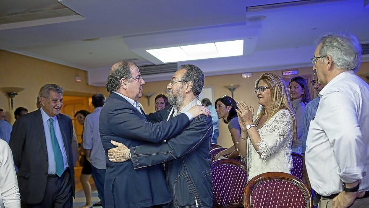 El presidente de la Junta, Juan Vicente Herrera, a su llegada al mitin de Soria en la tarde de ayer.-ICAL