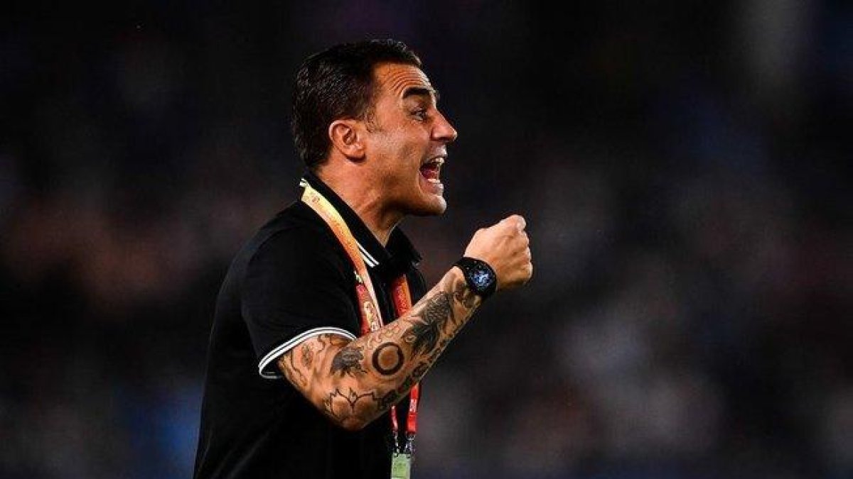 El jugador de 45 años expresó su gratitud a la Asociación de Fútbol de China y al club Guangzhou Evergrande.-GUANGZHOU EVERGRANDE,