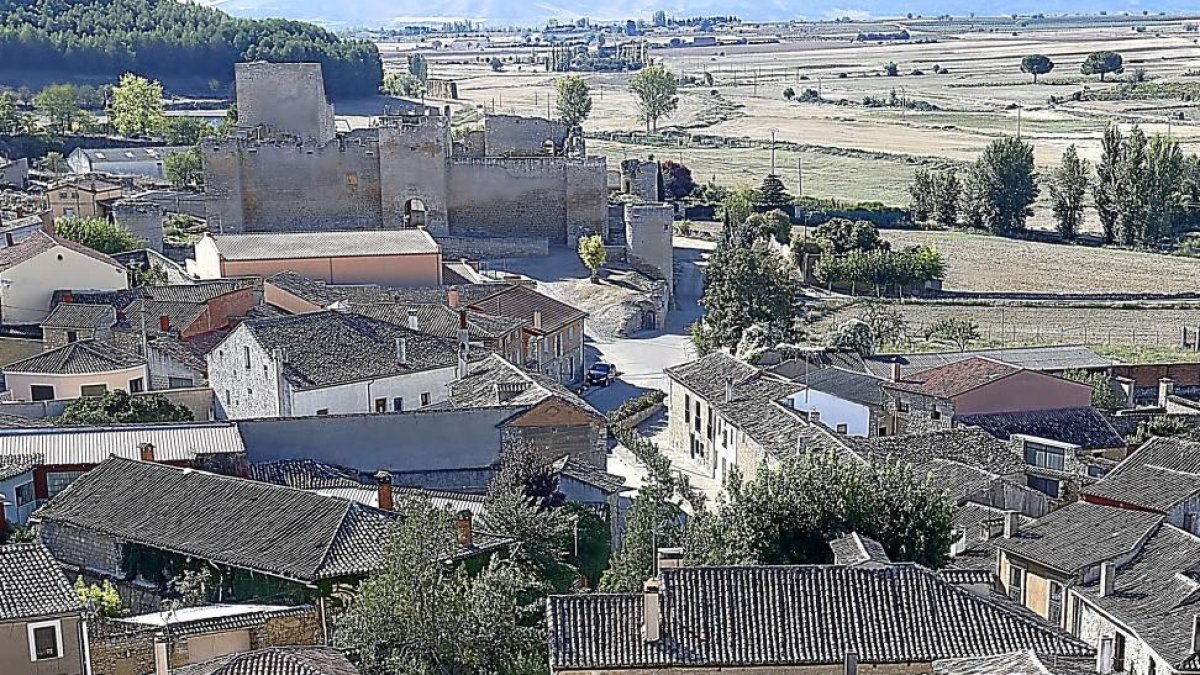 Trigueros del Valle, uno de los nuevos pueblos en incorporarse este año al servicio de Urbanismo en Red.-J.M. LOSTAU