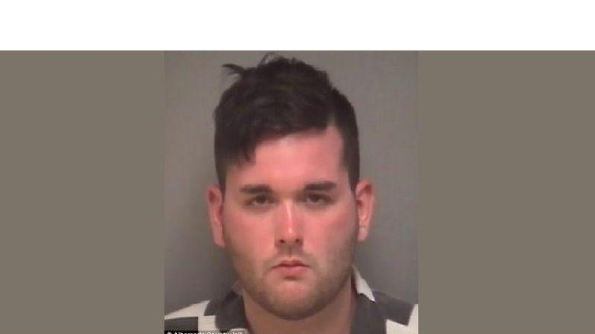 Fields, de 21 años y declarado neonazi, se enfrenta a una condena de cadena perpetua.-ALBEMARLE COUNTY JAIL
