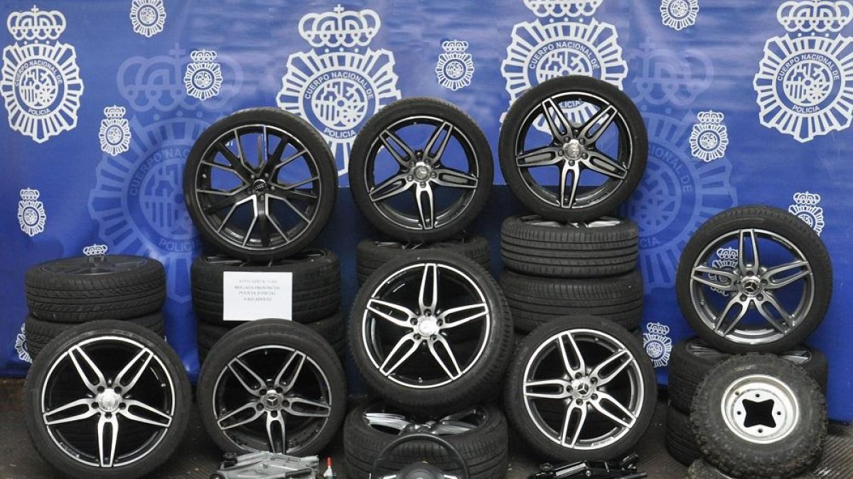 Material incautado en la operación.-POLICÍA NACIONAL