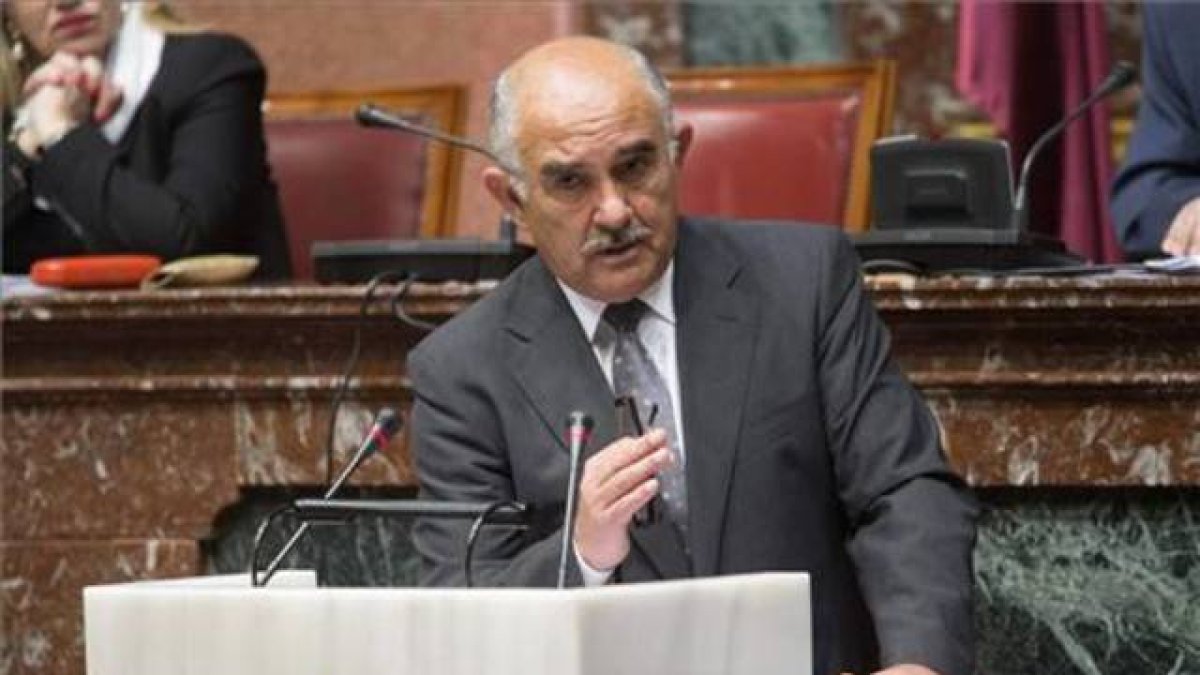 El presidente de la Comunidad de Murcia, Alberto Garre, durante su investidura.-Foto: EFE