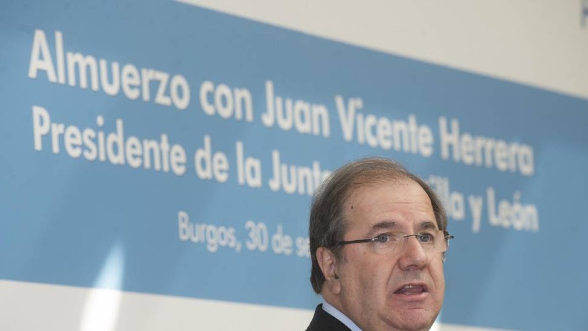 Juan Vicente Herrera en la clausura de 'Reindustrializar para ganar Castilla y León'-Ical