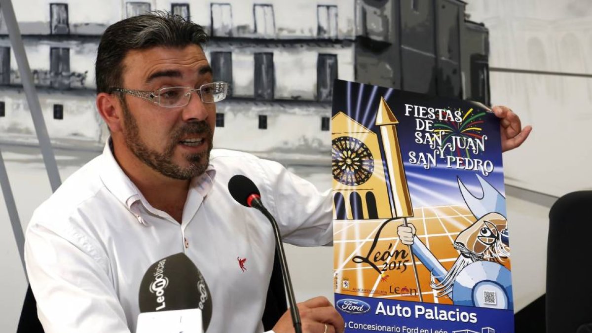 El concejal de Fiestas, Pedro Llamas, presenta el programa de las fiestas de San Juan y San Pedro de León 2015-ICAL