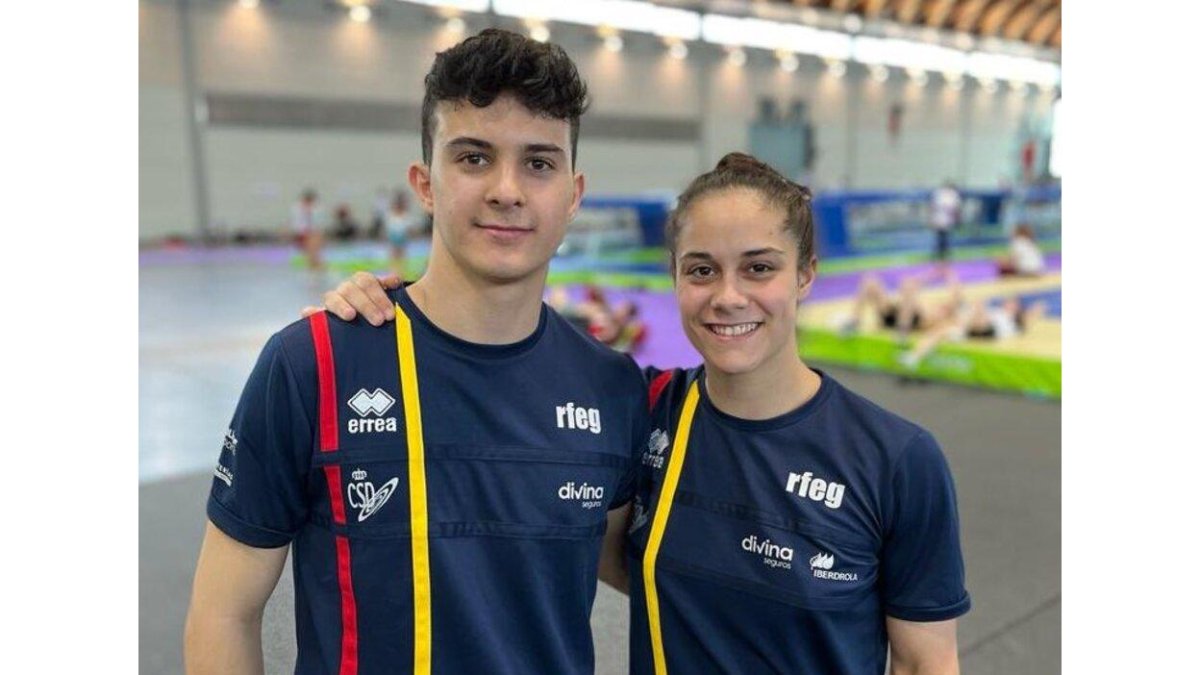 David Franco junto a su compañera en la selección, Melania Rodríguez, en Rimini. / RFEG