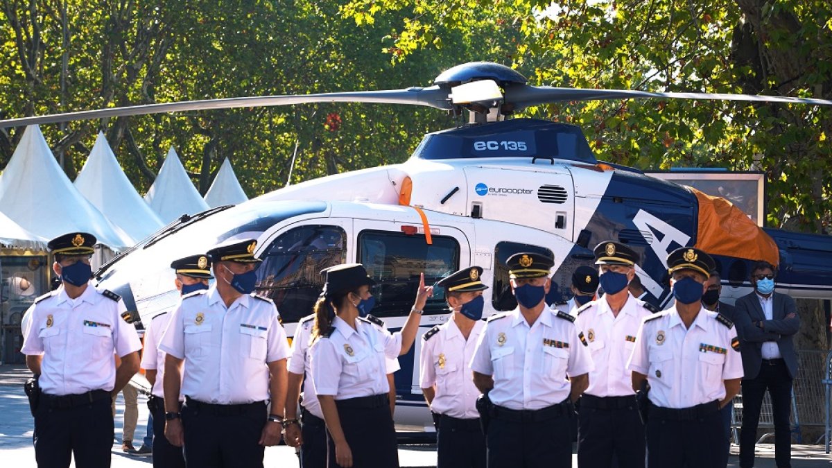 Inauguración de los actos programados para el Día de la Policía.- ICAL