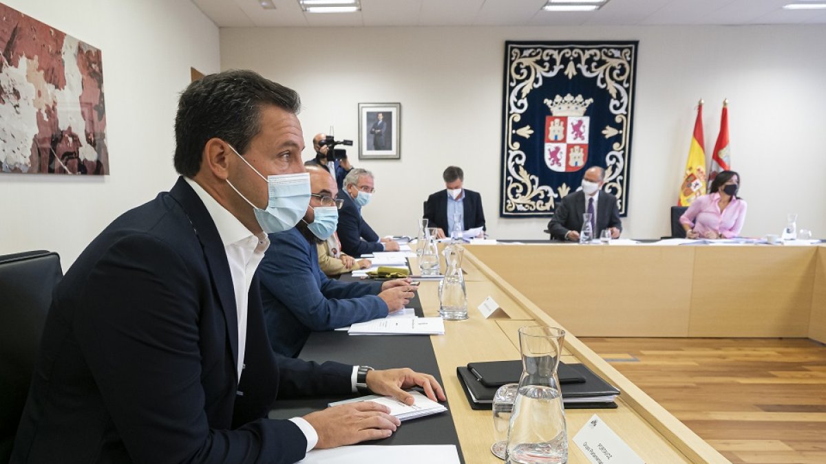 El portavoz popular Raúl de la Hoz durante la Junta de Portavoces. - ICAL