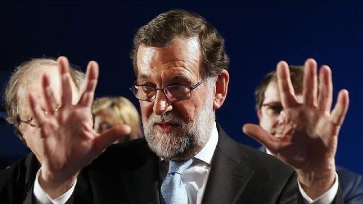 El presidente del Gobierno en funciones, Mariano Rajoy, en un acto del PP en Valladolid, el pasado viernes.-AFP / CESAR MANSO