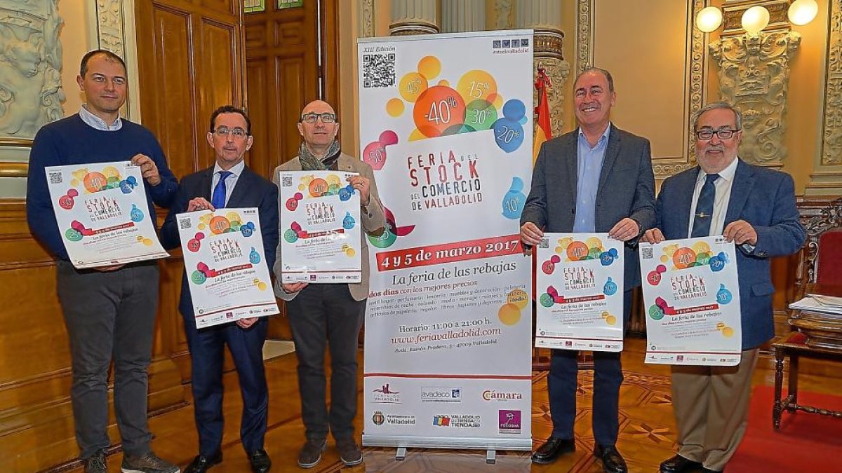 Carcía Pellitero, Valentín Gamazo, Jesús Herreras, Antonio Gato y Juan Useros presentan la Feria del Stock.-E. M.