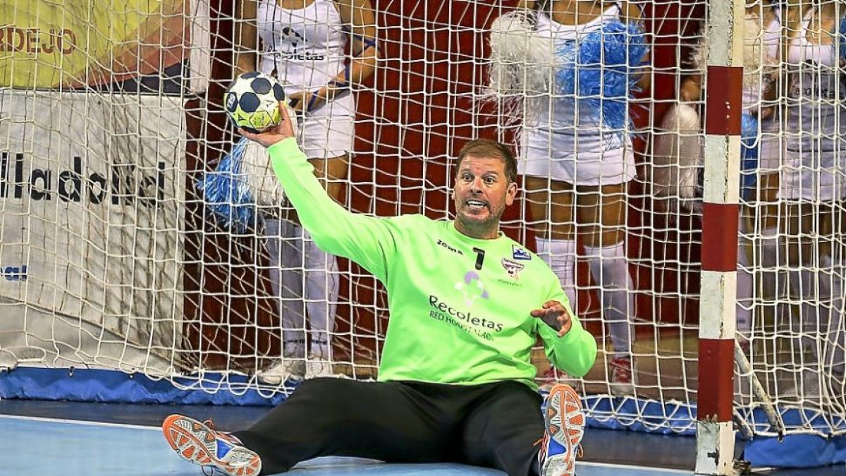 Javi Díaz, portero del Recoletas Atlético Valadolid-MIGUEL ÁNGEL SANTOS