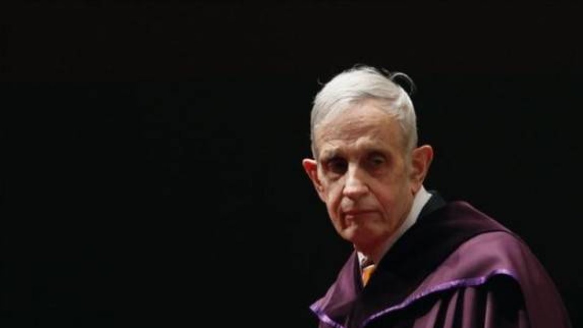 Fotografía de archivo. Josh Nash recibe el premio Nobel.-REUTERS