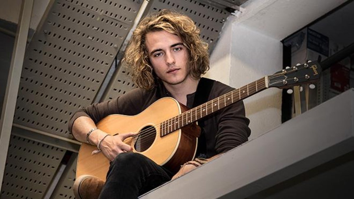 El cantante catalán interpreta el tema que representa a España en Eurovisión 2017-RICARD FADRIQUE