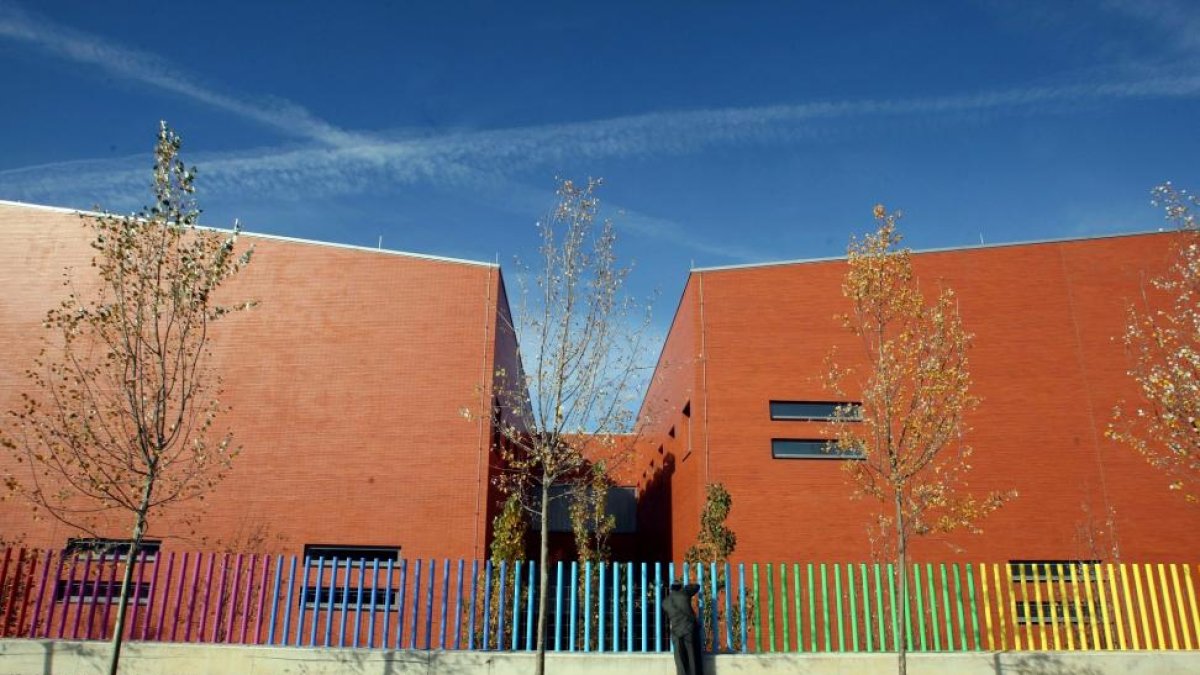 Fachada exterior del Hospital Río Hortega.-ICAL