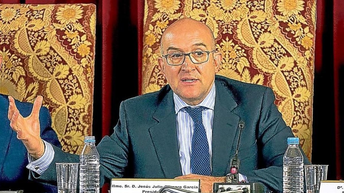Jesús Julio Carnero-