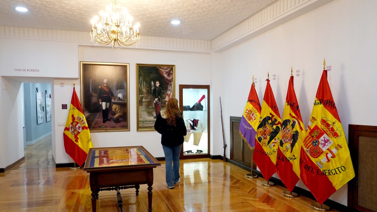 Exposición 'Sala de Banderas' y 'La vida en la época comunera(1492-1530)' en el Palacio Real de Valladolid. ICAL