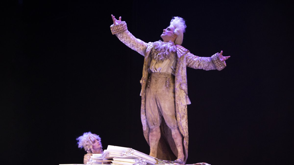 Una imagen del espectáculo del Teatro Español y Mano de Santo