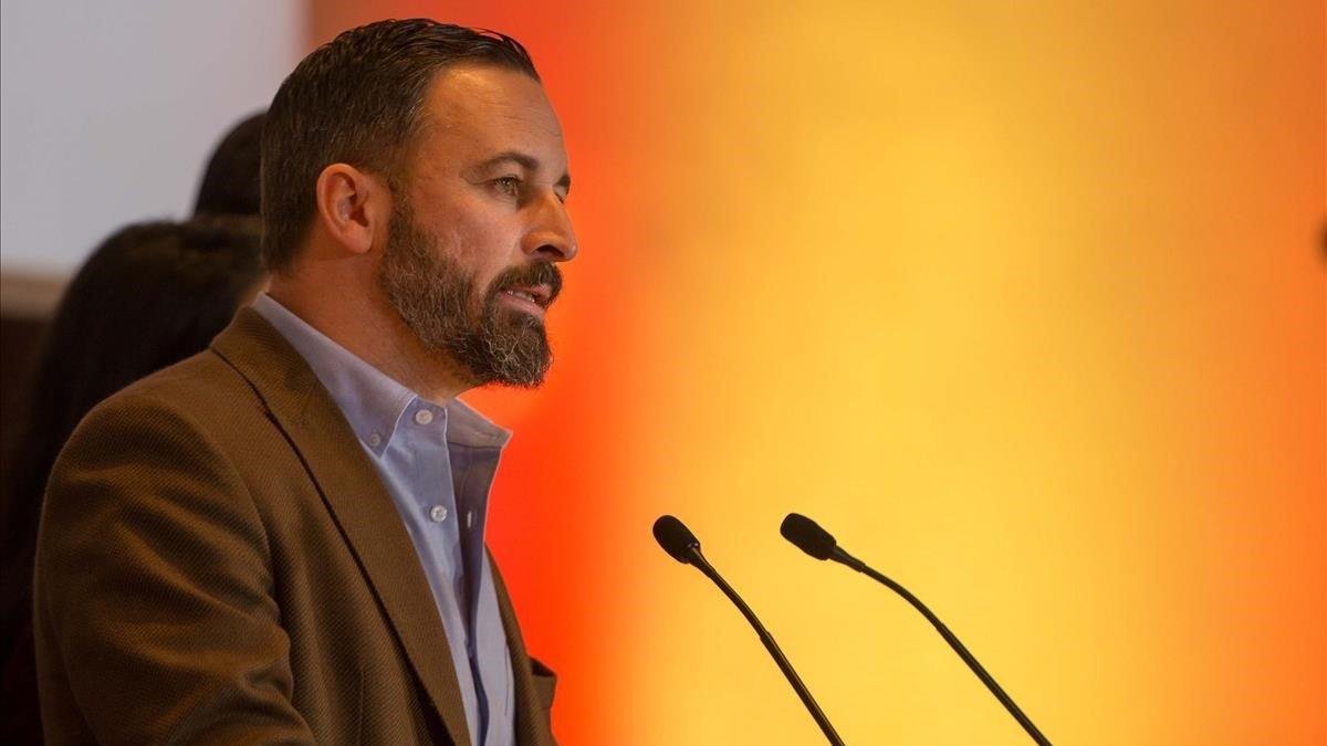 Abascal, en un mítin-