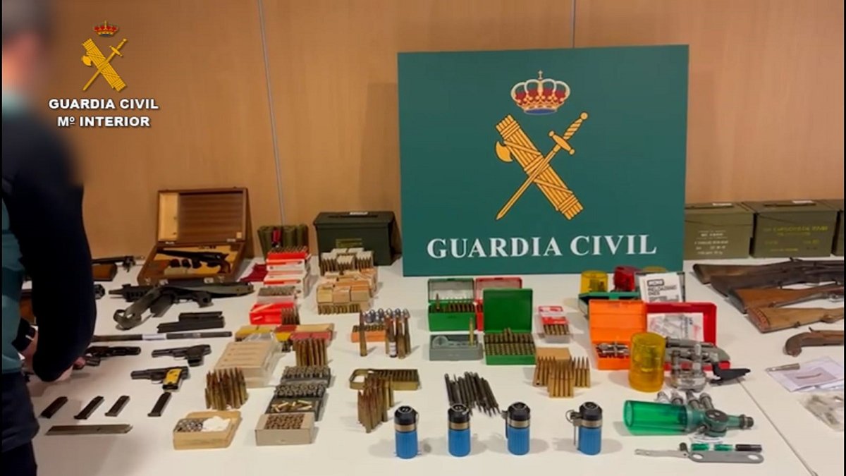 Material intervenido por la Guardia Civil.- ICAL