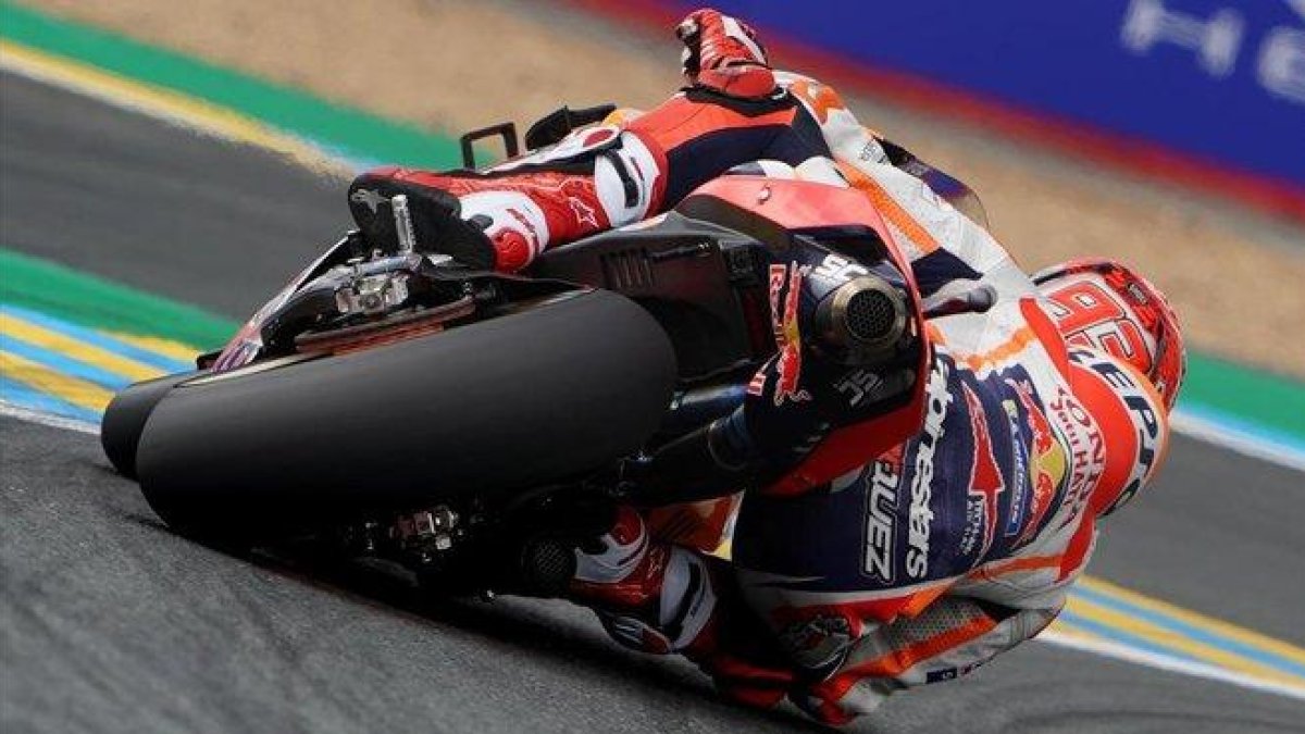Marc Márquez (Honda), hoy, en Le Mans (Francia), en una de sus vueltas rápidas.-ALEJANDRO CERESUELA
