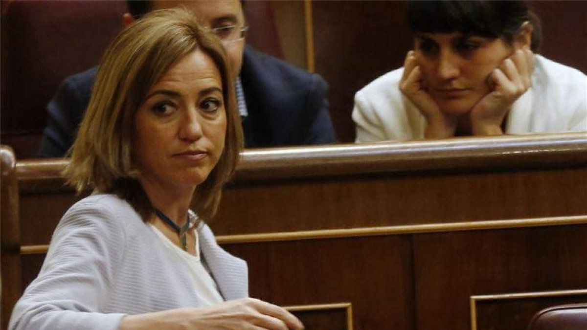 Carme Chacón durante el ultimo pleno de la XI legislatura.-AGUSTÍN CATALÁN