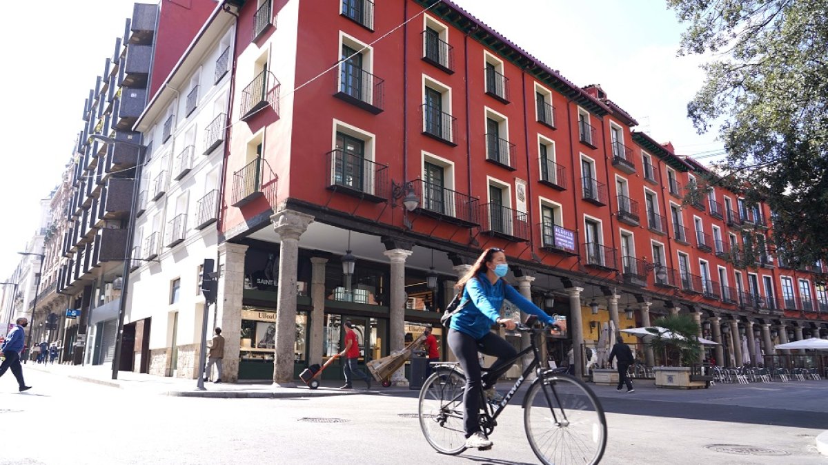 Centro de Valladolid con acceso restringido al tráfico con motivo del Día sin Coche. - ICAL