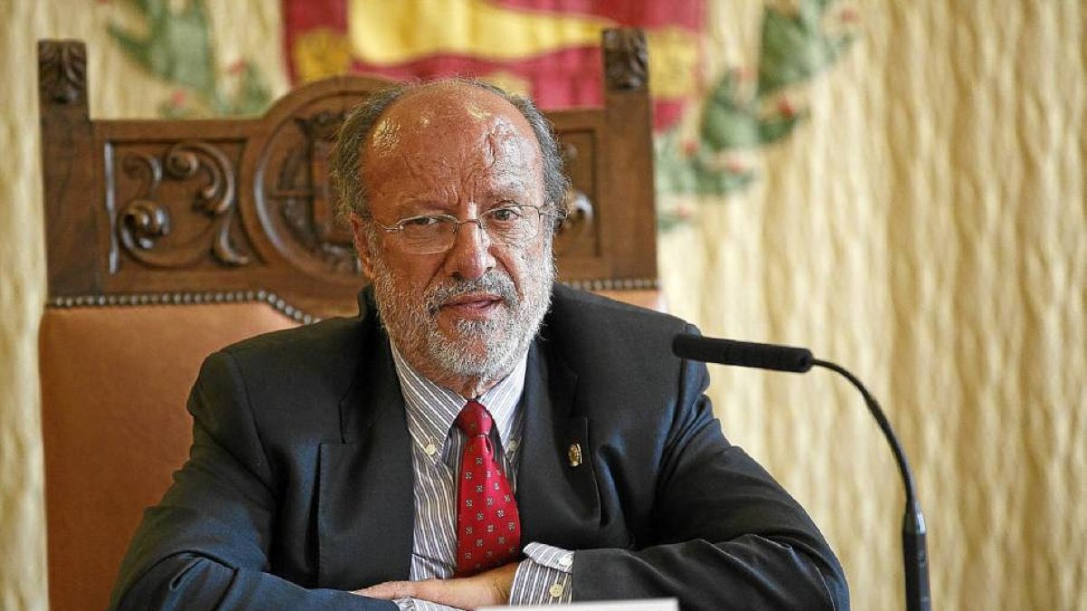 El alcalde de Valladolid, Francisco Javier León de la Riva-Pablo Requejo