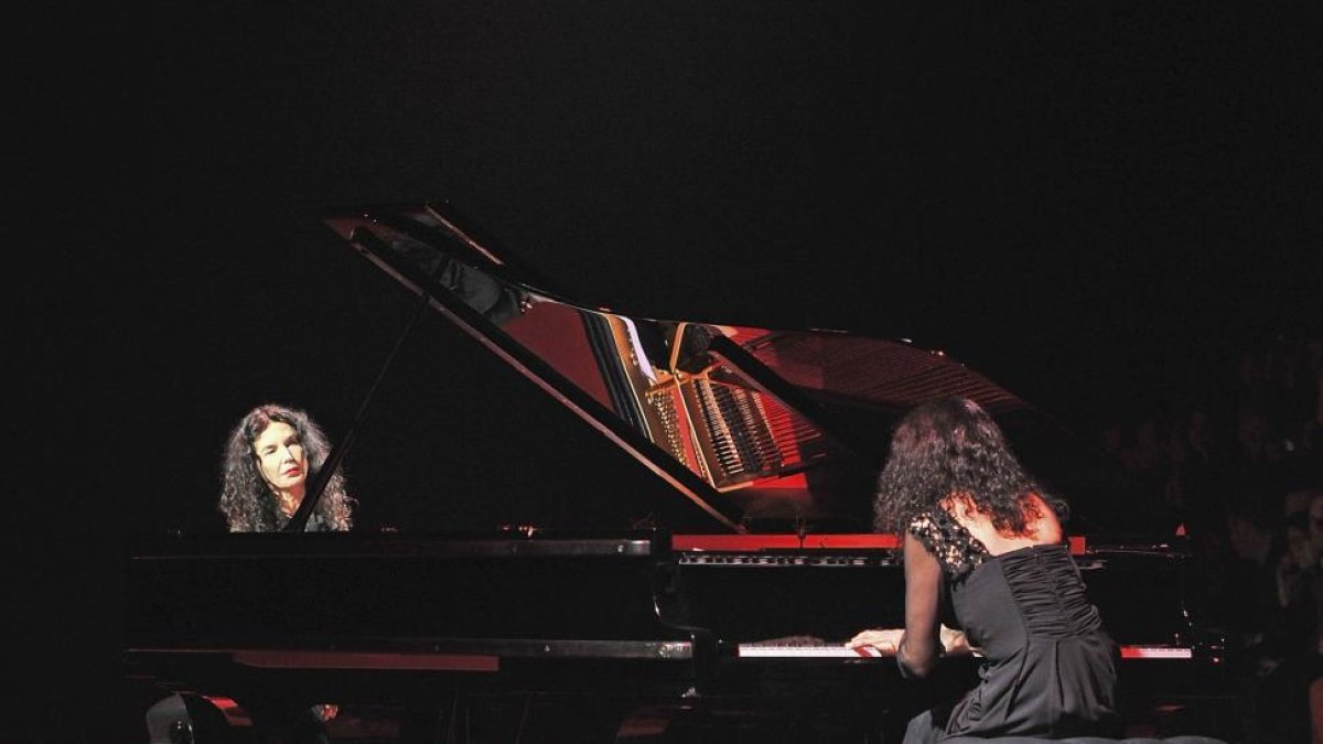 Las hermanas Labèque al piano.-EL MUNDO