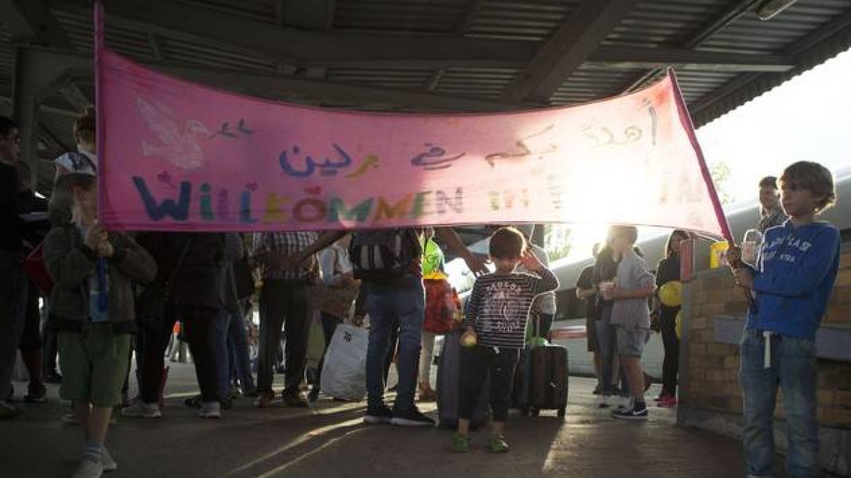 Manifestación en Berlín en apoyo a los refugiados.-Foto: AFP / AXEL SCHMIDT