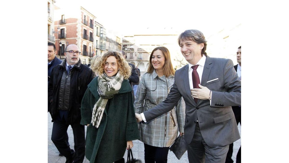 Latorre, Batet, Barcones y Mínguez en la plaza Mayor de Soria.-LUIS ÁNGEL TEJEDOR