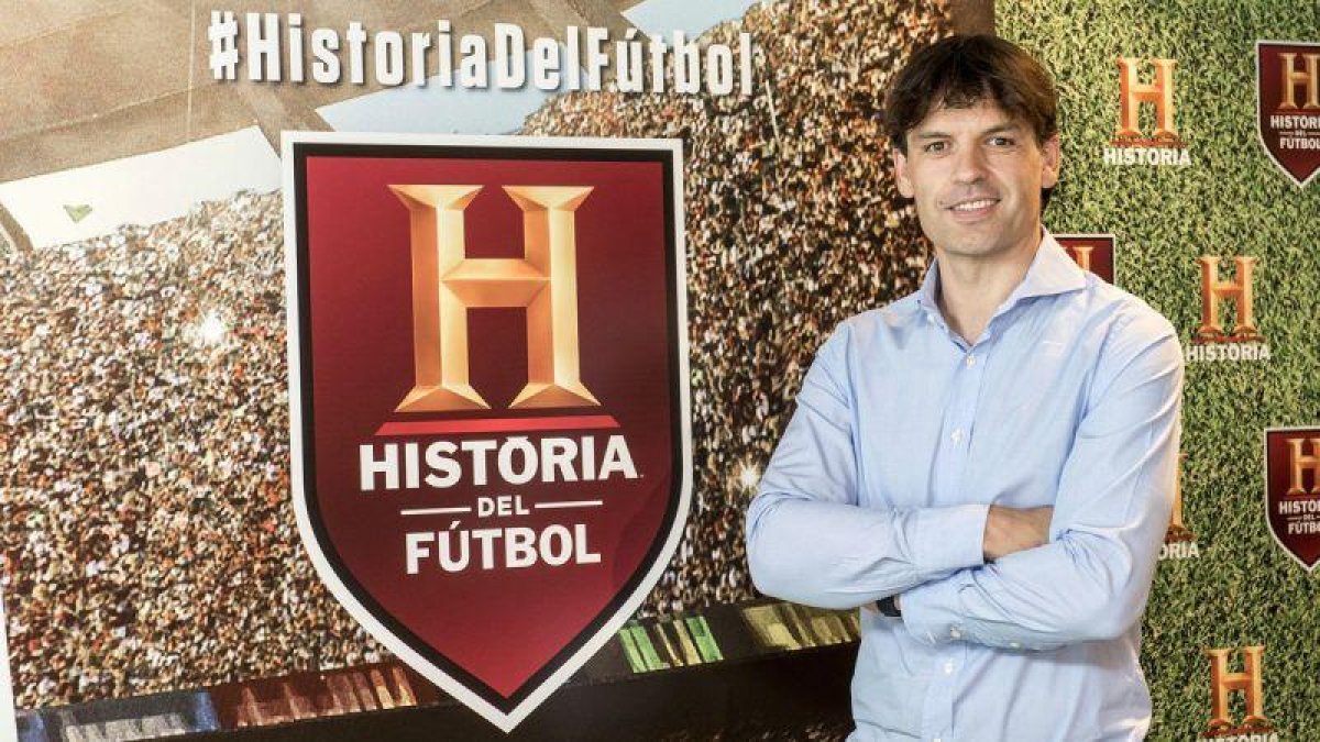 El exfutbolista Fernando Morientes, durante la presentación de Historia del Fútbol.-EL PERIÓDICO