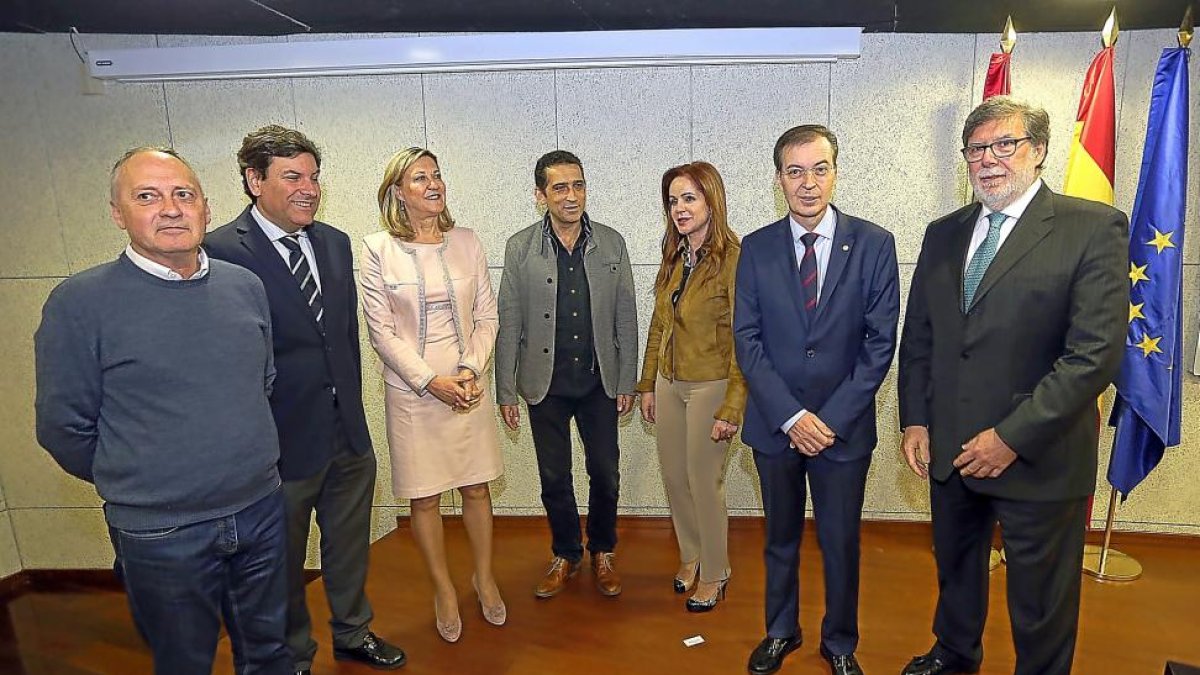 Faustino Temprano, Carlos F. Carriedo, Pilar del Olmo, Vicente Andrés, Silvia Clemente, Germán Barrios y Santiago Aparicio.-ICAL