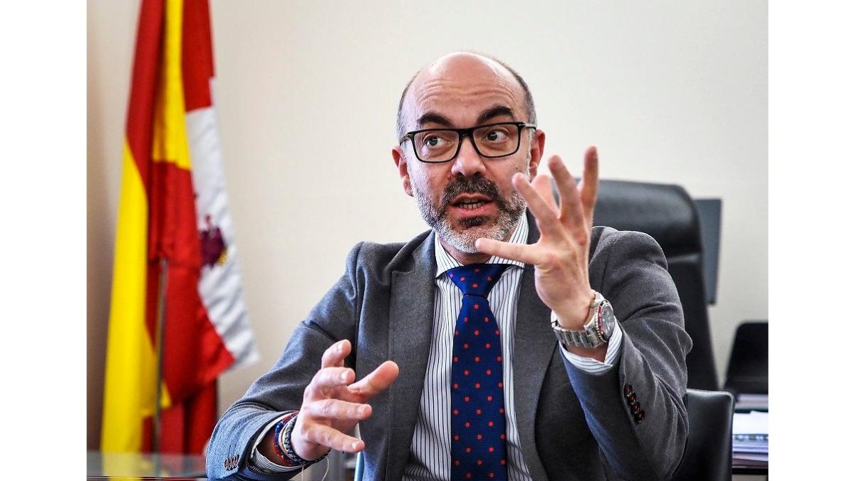 MIGUEL ÁNGEL SANTOS