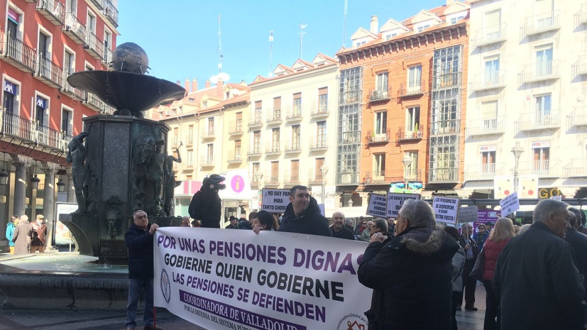 Concentración en Fuente Dorada. - E.M.