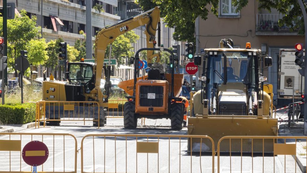 Obras en el Paseo Zorrilla .-PHOTOGENIC