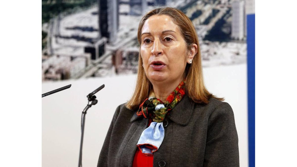 La ministra de Fomento, Ana Pastor-Efe