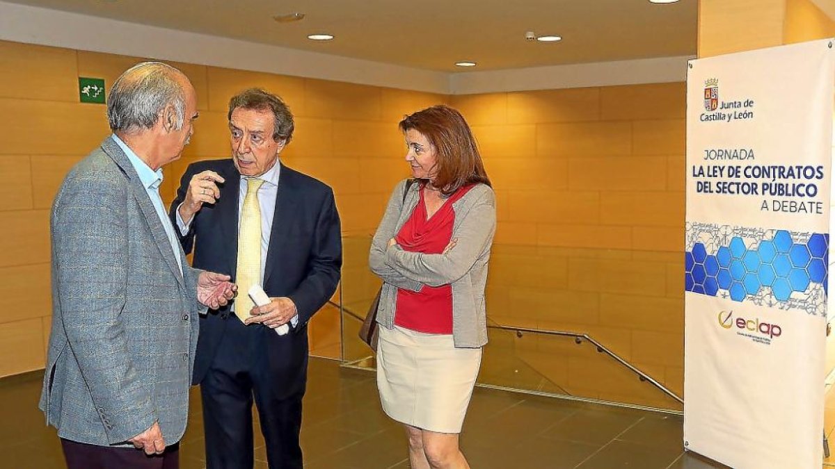 Carlos Fernández, José Antonio de Santiago-Juárez y Marta López.-ICAL