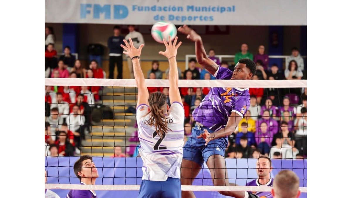 Una acción del encuentro en el pabellón Pisuerga. / M. Álvarez