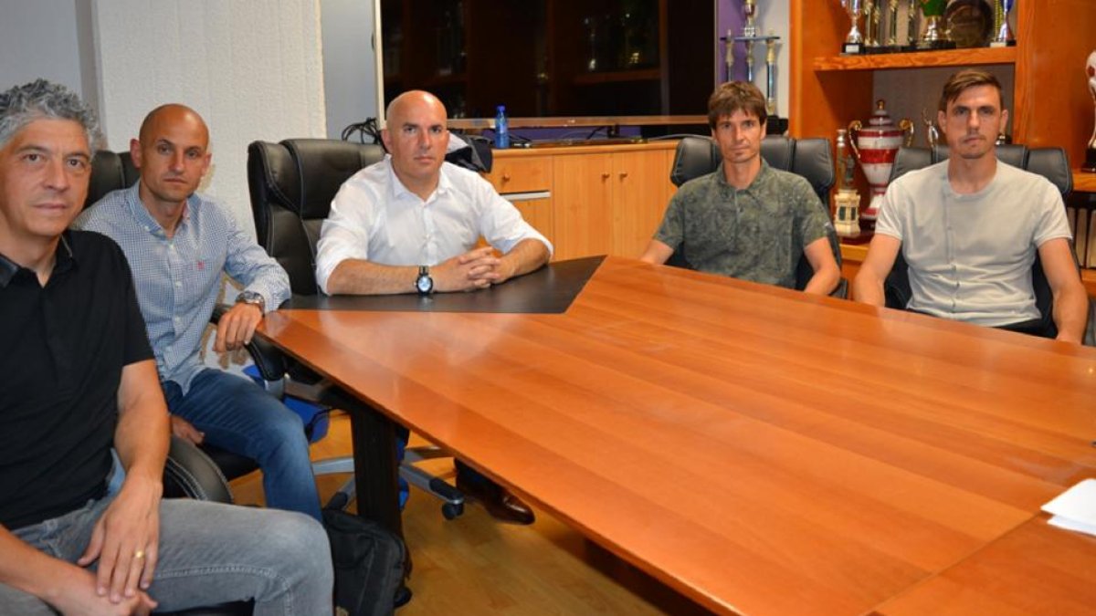 Santisteban, Iglesias, Luis César, Álvaro Rubio y Albert, ayer en el club.-RVCF