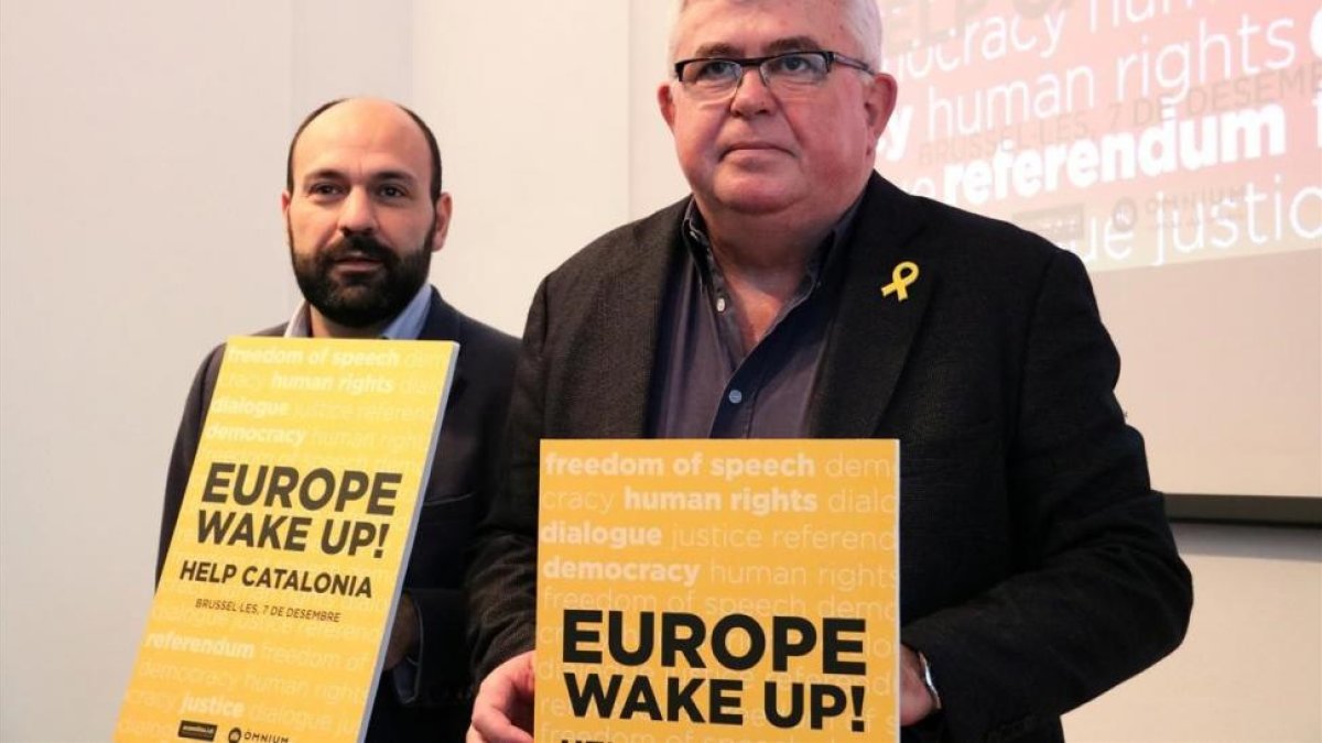 Las entidades soberanistas esperan protagonizar la manifestación más masiva que haya visto la capital de Europa.-BERNAT VILARO (ACN)