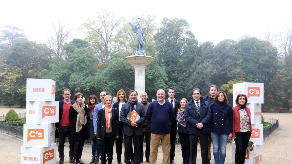 Ciudadanos presenta sus candidatos al Congreso y Senado por la provincia de Valladolid para las elecciones del 20 de diciembre.-ICAL