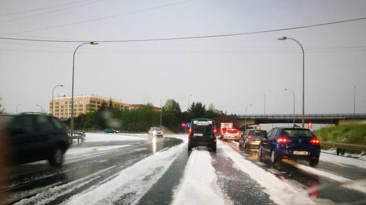 Una de las últimas granizadas que ha sufrido la capital soriana.-ICAL