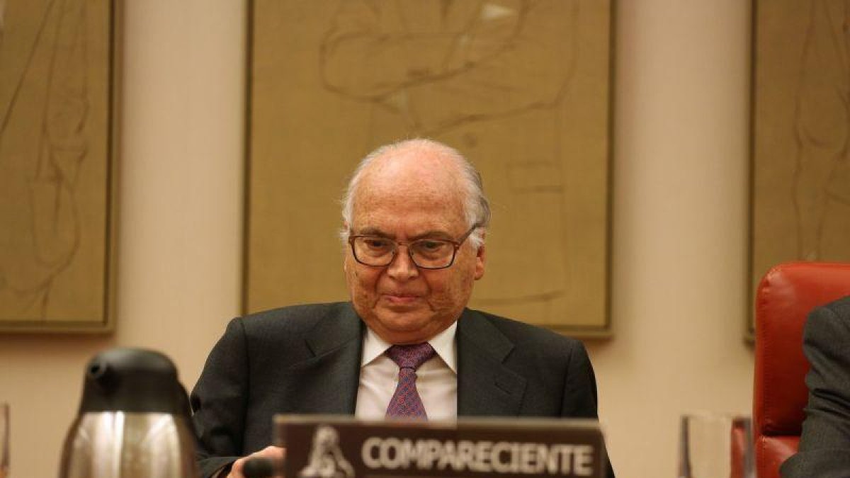Comisión Constitucional donde compareció el presidente de la Junta Electoral Central, Carlos Granados.-DAVID CASTRO