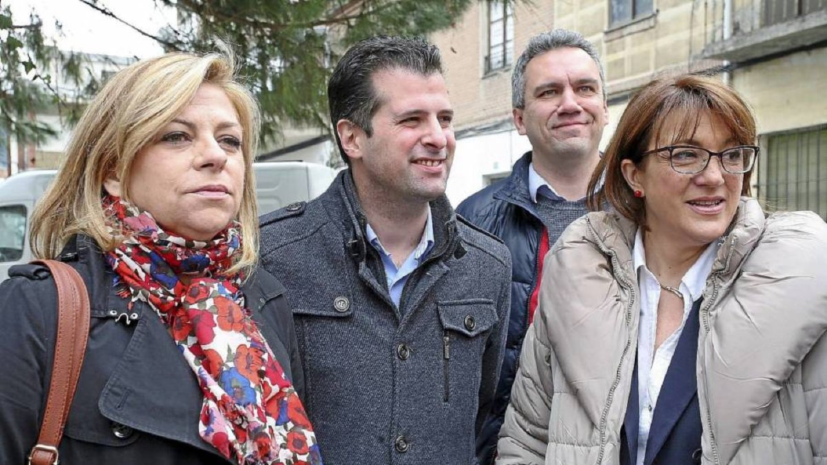 Elena Valenciano, Luis Tudanca, Javier Izquierdo y Soraya Rodríguez ayer, en Medina del Campo-Ical